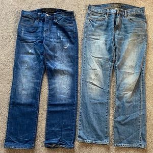 2 pair of AE jeans original straight 32x32